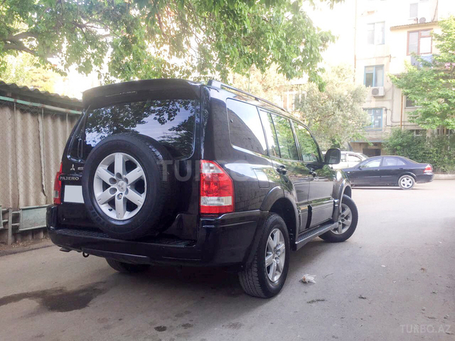 Mitsubishi Pajero 2006, 204,000 km - 3.8 л - Bakı