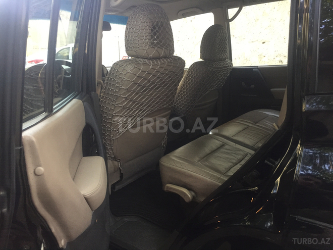 Mitsubishi Pajero 2006, 204,000 km - 3.8 л - Bakı