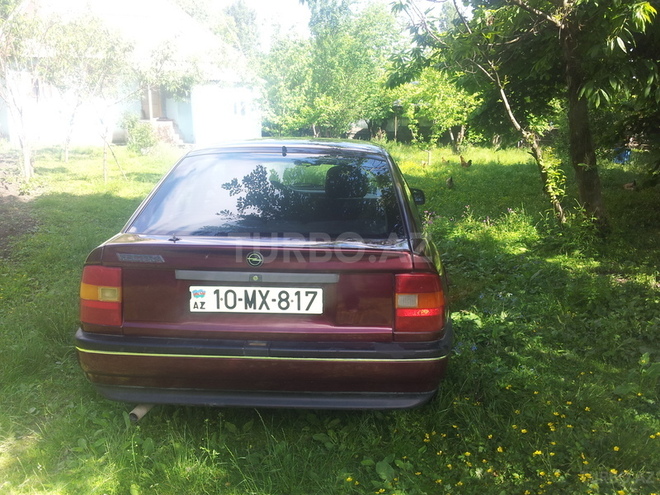 Opel Vectra 1993, 389,000 km - 2.0 л - Qəbələ