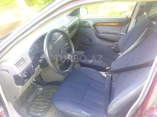Opel Vectra 1993, 389,000 km - 2.0 л - Qəbələ