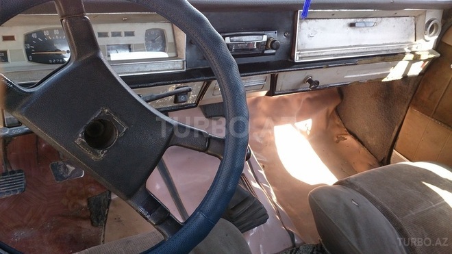 GAZ 24-10 1986, 300,000 km - 2.4 l - Sabirabad