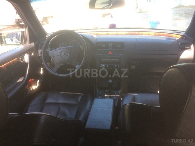 Mercedes C 230 1997, 257,000 km - 2.3 l - Bakı