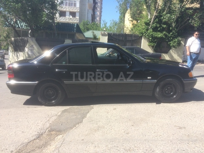 Mercedes C 230 1997, 257,000 km - 2.3 l - Bakı