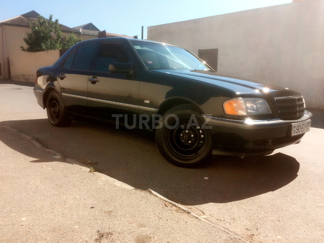 Mercedes C 230 1997, 257,000 km - 2.3 l - Bakı