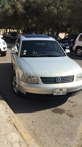 Volkswagen Passat 1999, 242,366 km - 0.5 л - Bakı