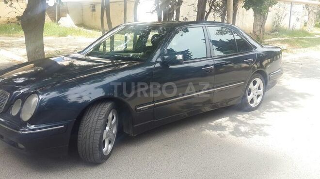 Mercedes E 200 1998, 312,000 km - 2.0 л - Bakı