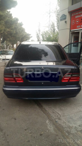 Mercedes E 270 2000, 280,563 km - 2.7 l - Bakı