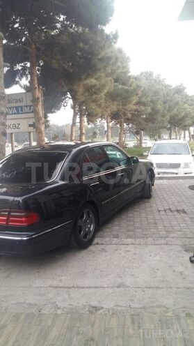 Mercedes E 270 2000, 280,563 km - 2.7 l - Bakı