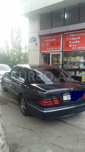 Mercedes E 270 2000, 280,563 km - 2.7 l - Bakı