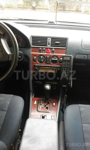 Mercedes C 220 1999, 300,000 km - 2.2 л - Bakı