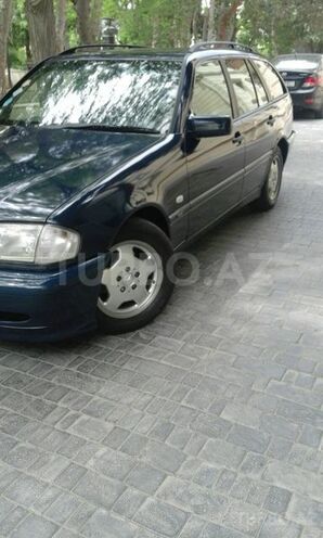 Mercedes C 220 1999, 300,000 km - 2.2 л - Bakı