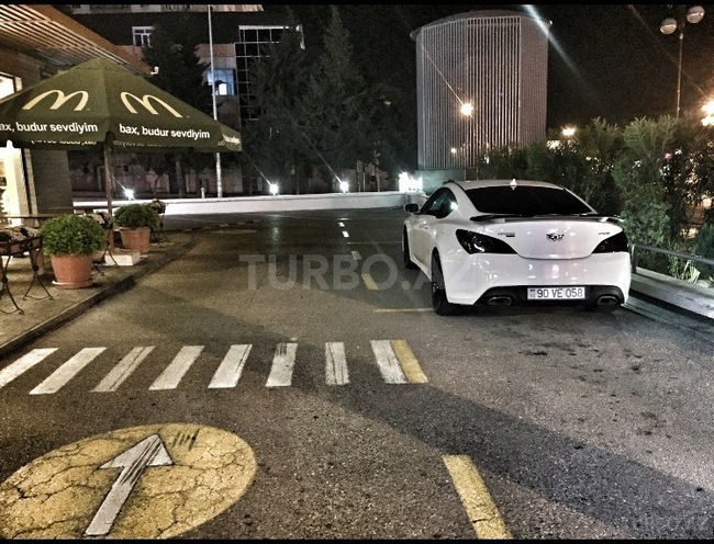 Hyundai Genesis 2010, 165,000 km - 2.0 l - Bakı