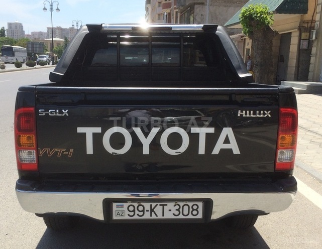 Toyota Hilux 2010, 126,000 km - 2.5 l - Bakı