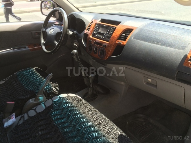 Toyota Hilux 2010, 126,000 km - 2.5 l - Bakı
