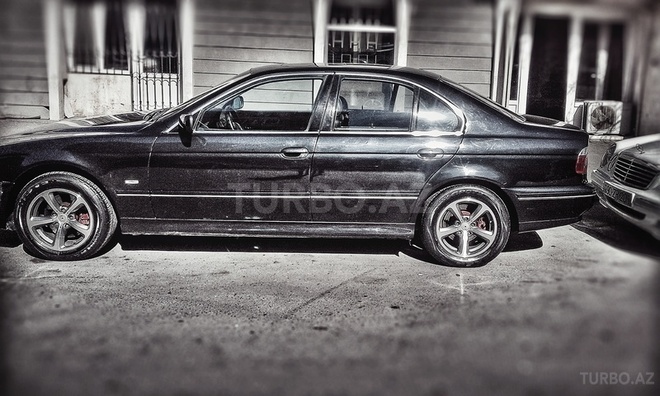 BMW 330 2003, 320,000 km - 3.0 l - Bakı
