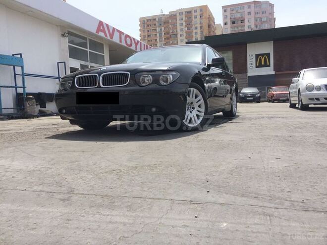 BMW 745 2001, 298,000 km - 4.4 l - Bakı