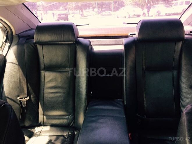 BMW 745 2001, 298,000 km - 4.4 l - Bakı