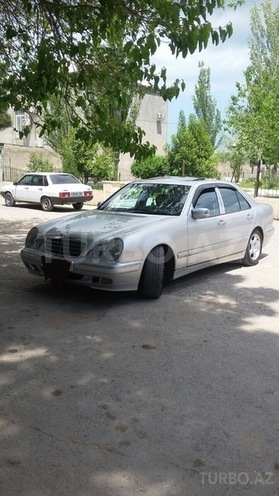 Mercedes E 280 1999, 220,000 km - 2.8 l - Bakı