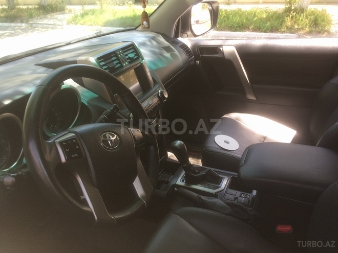 Toyota Prado 2012, 84,000 km - 2.7 l - Bakı