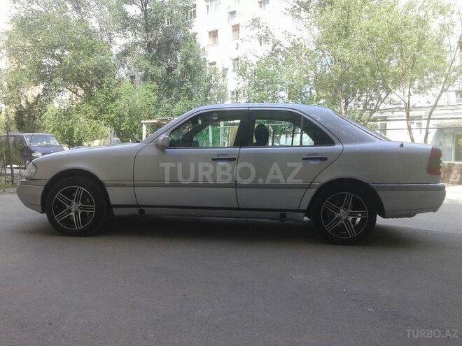 Mercedes C 200 1995, 200,000 km - 2.0 л - Sumqayıt
