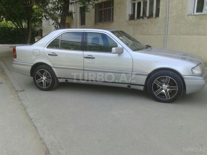 Mercedes C 200 1995, 200,000 km - 2.0 л - Sumqayıt