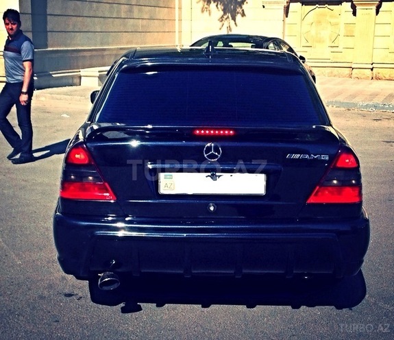 Mercedes C 220 1999, 267,098 km - 2.2 л - Bakı