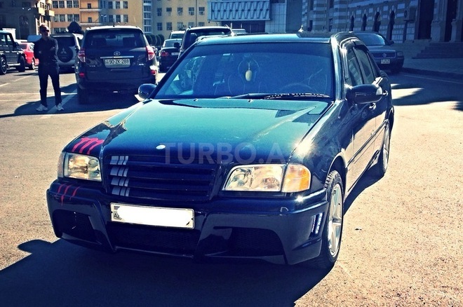 Mercedes C 220 1999, 267,098 km - 2.2 л - Bakı