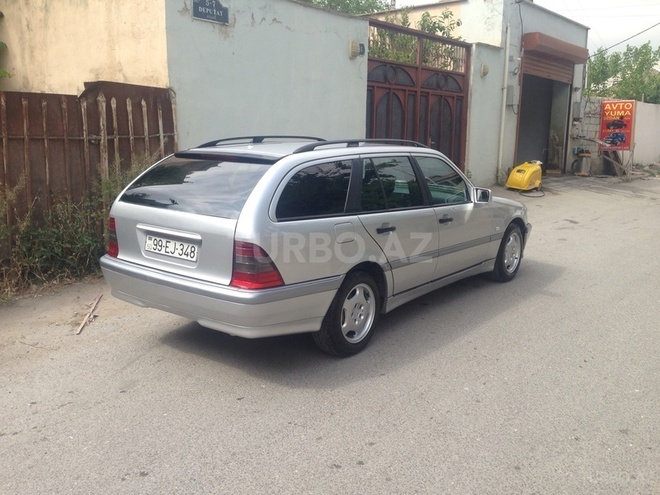 Mercedes C 220 2000, 490,000 km - 2.2 l - Bakı