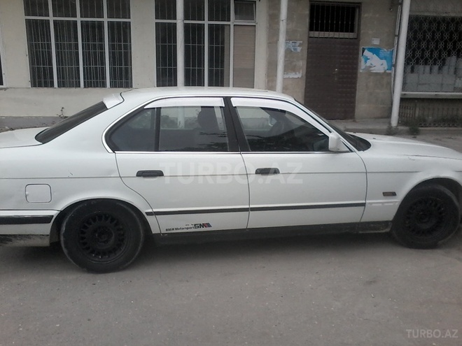 BMW  1988, 250,000 km - 0.3 l - Bakı