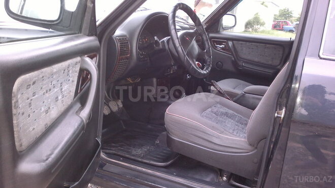 GAZ 31105 2007, 97,600 km - 2.3 l - Qusar