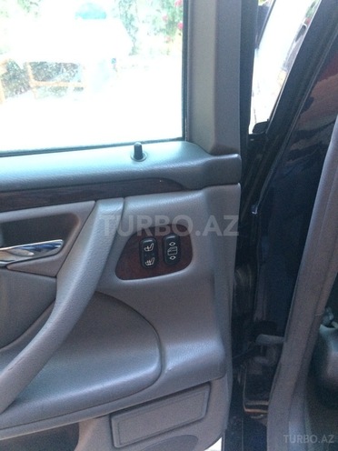 Mercedes E 240 2000, 204,000 km - 2.6 l - Bakı