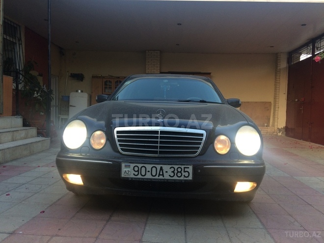 Mercedes E 240 2000, 204,000 km - 2.6 l - Bakı