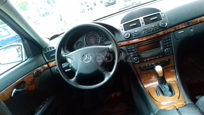 Mercedes E 270 2002, 291,000 km - 2.7 л - Bakı