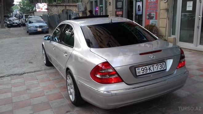 Mercedes E 270 2002, 291,000 km - 2.7 л - Bakı