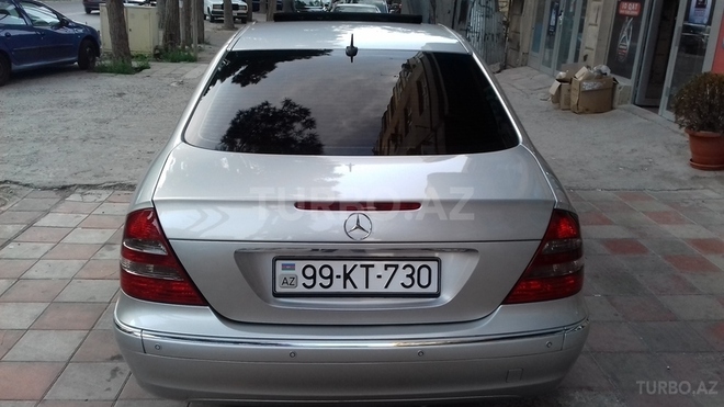 Mercedes E 270 2002, 291,000 km - 2.7 л - Bakı