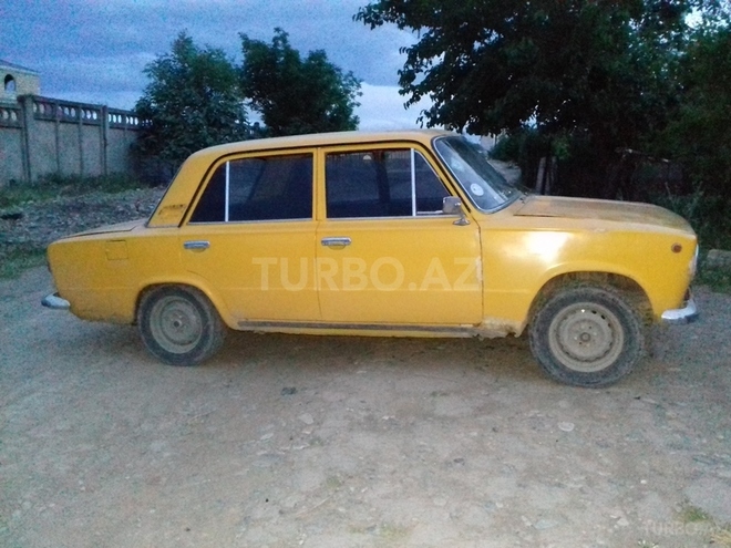 LADA (VAZ) 21011 1984, 350,000 km - 1.3 l - Gəncə