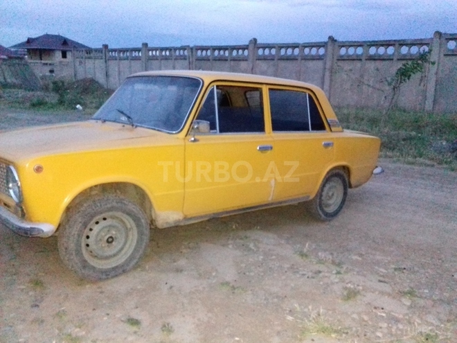 LADA (VAZ) 21011 1984, 350,000 km - 1.3 l - Gəncə