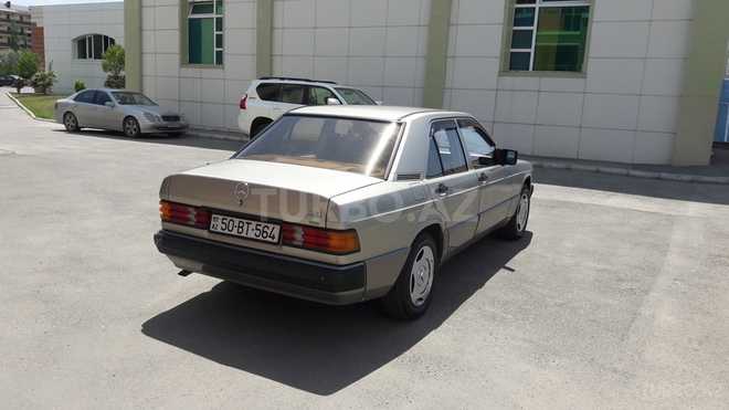 Mercedes 190 1991, 450,000 km - 1.8 l - Sumqayıt