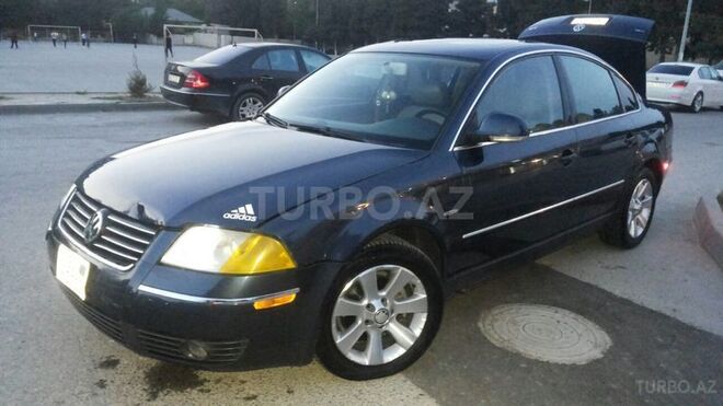 Volkswagen Passat 2004, 270,550 km - 1.8 l - Bakı