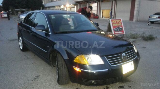 Volkswagen Passat 2004, 270,550 km - 1.8 l - Bakı