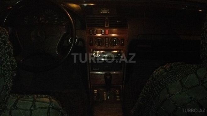 Mercedes C 250 1995, 400,000 km - 2.5 l - Sumqayıt