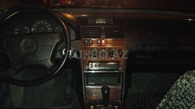 Mercedes C 250 1995, 400,000 km - 2.5 l - Sumqayıt