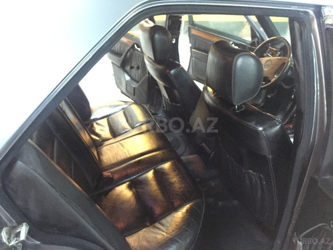 Mercedes E 220 1994, 350,000 km - 2.2 l - Bakı