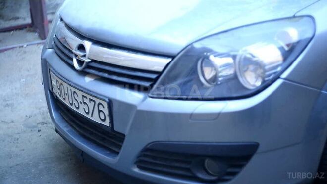 Opel Astra 2006, 214,000 km - 1.9 l - Bakı
