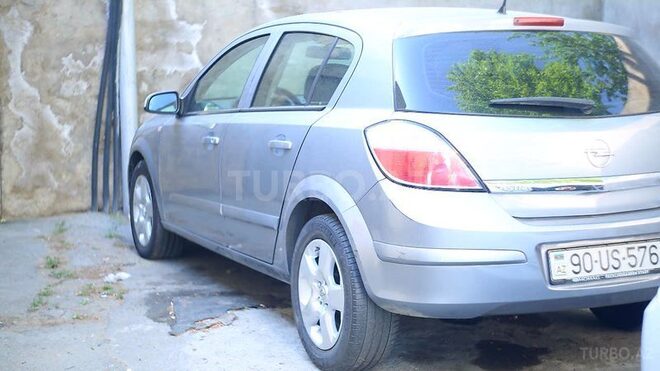 Opel Astra 2006, 214,000 km - 1.9 l - Bakı