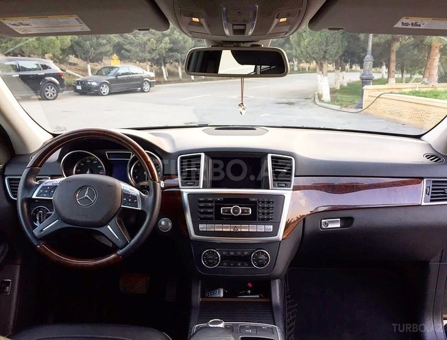 Mercedes ML 350 2012, 84,000 km - 3.5 л - Bakı