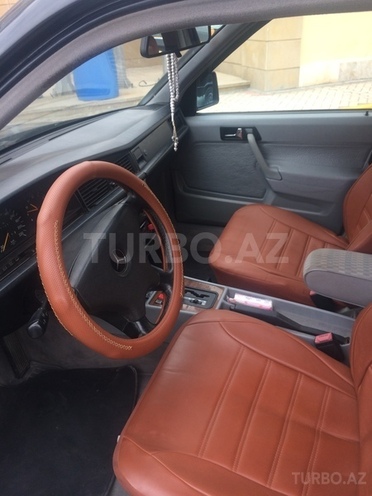 Mercedes 190 1991, 260,000 km - 1.8 l - Bakı