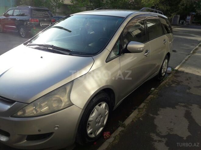 Mitsubishi Grandis 2003, 197,000 km - 2.4 l - Bakı