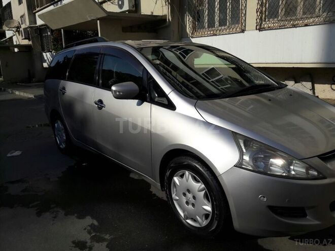 Mitsubishi Grandis 2003, 197,000 km - 2.4 l - Bakı