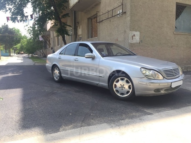Mercedes S 320 2000, 239,000 km - 3.2 l - Xırdalan